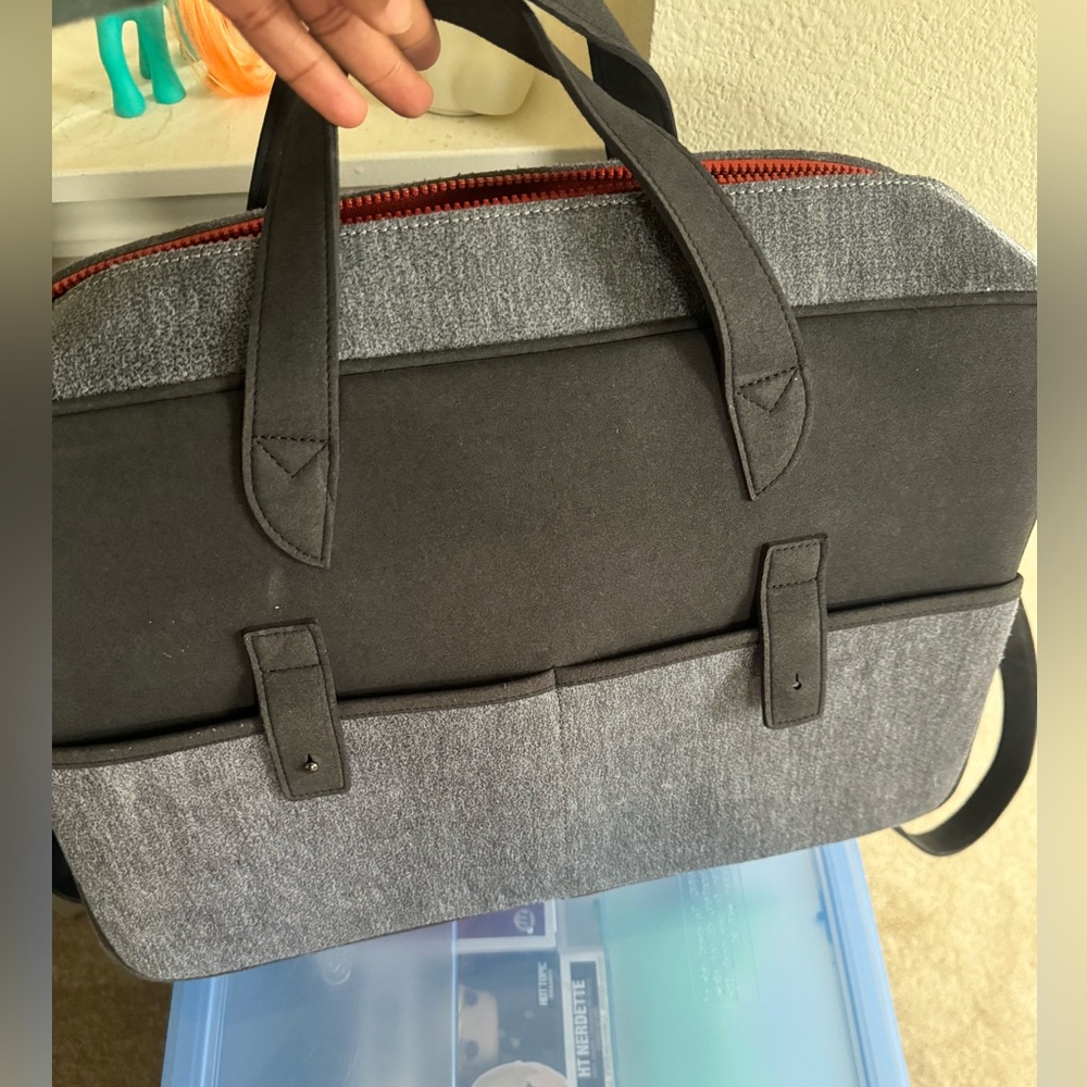 Laptop travel bag